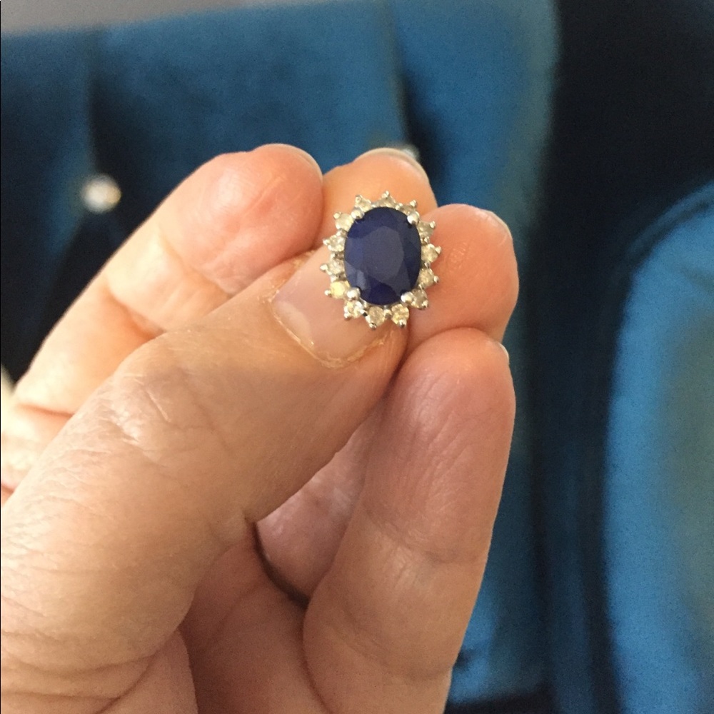 Beautiful 14k sapphire and diamond earrings ❤️❤️❤️ - Picture 2 of 5